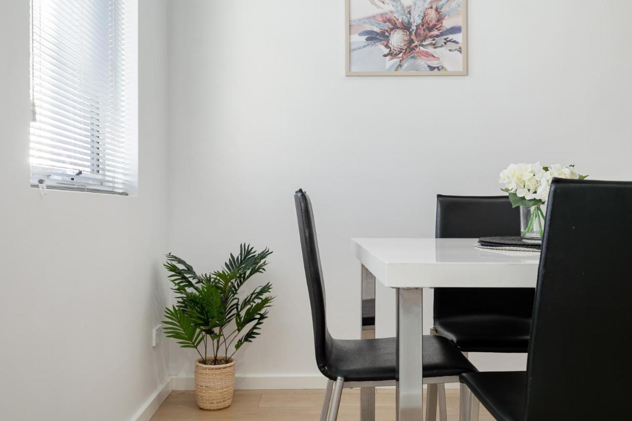 2X2 Modern Apartment Near Airport And City Perth Exterior foto